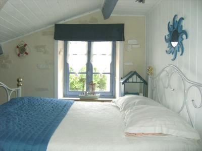 Bed and Breakfast Chez Martine Et Bernard Saint-Vincent-Sterlanges Экстерьер фото